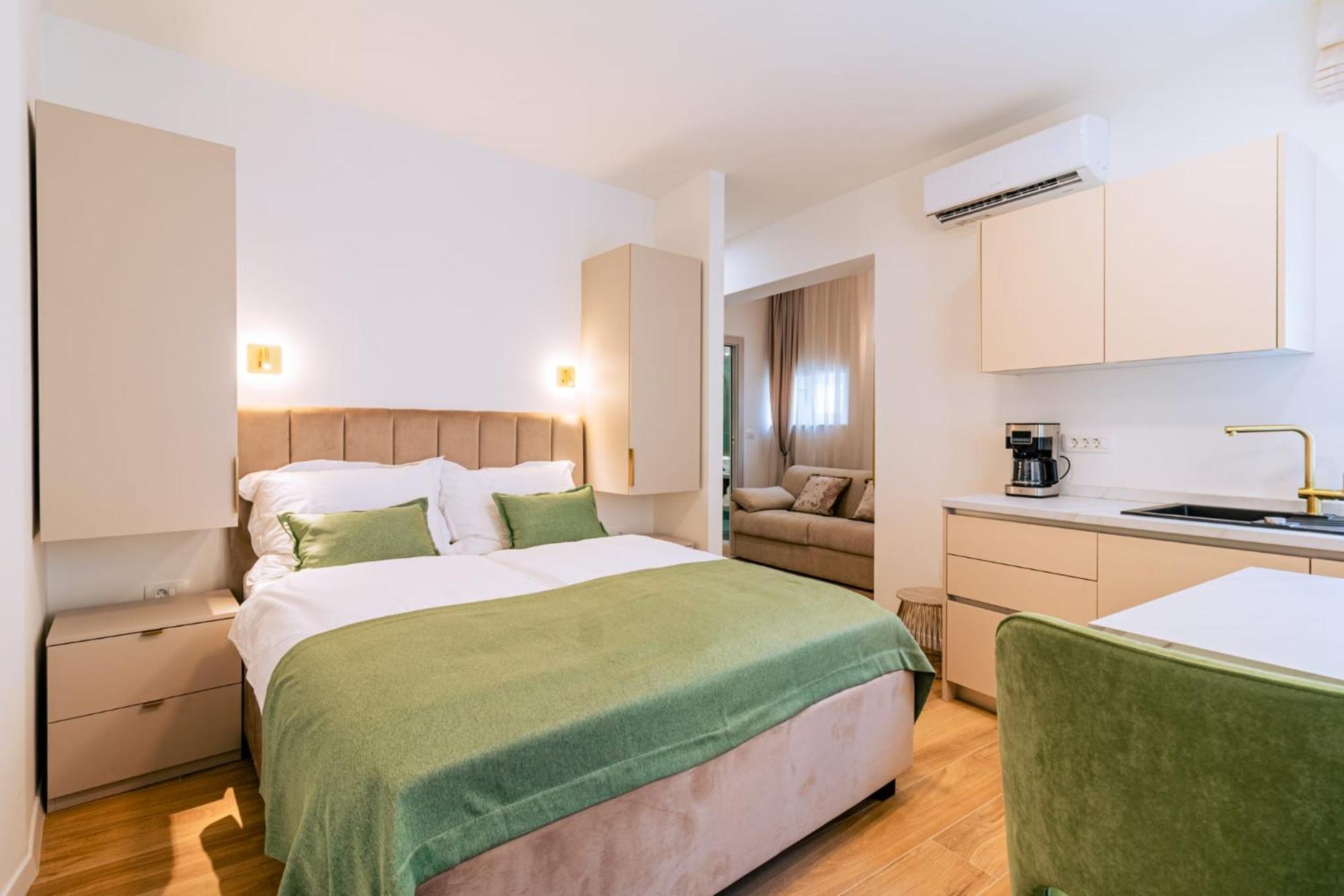 Luxury App Palace Old Town& Studio Green Melody With Terrace Apartman Split Kültér fotó