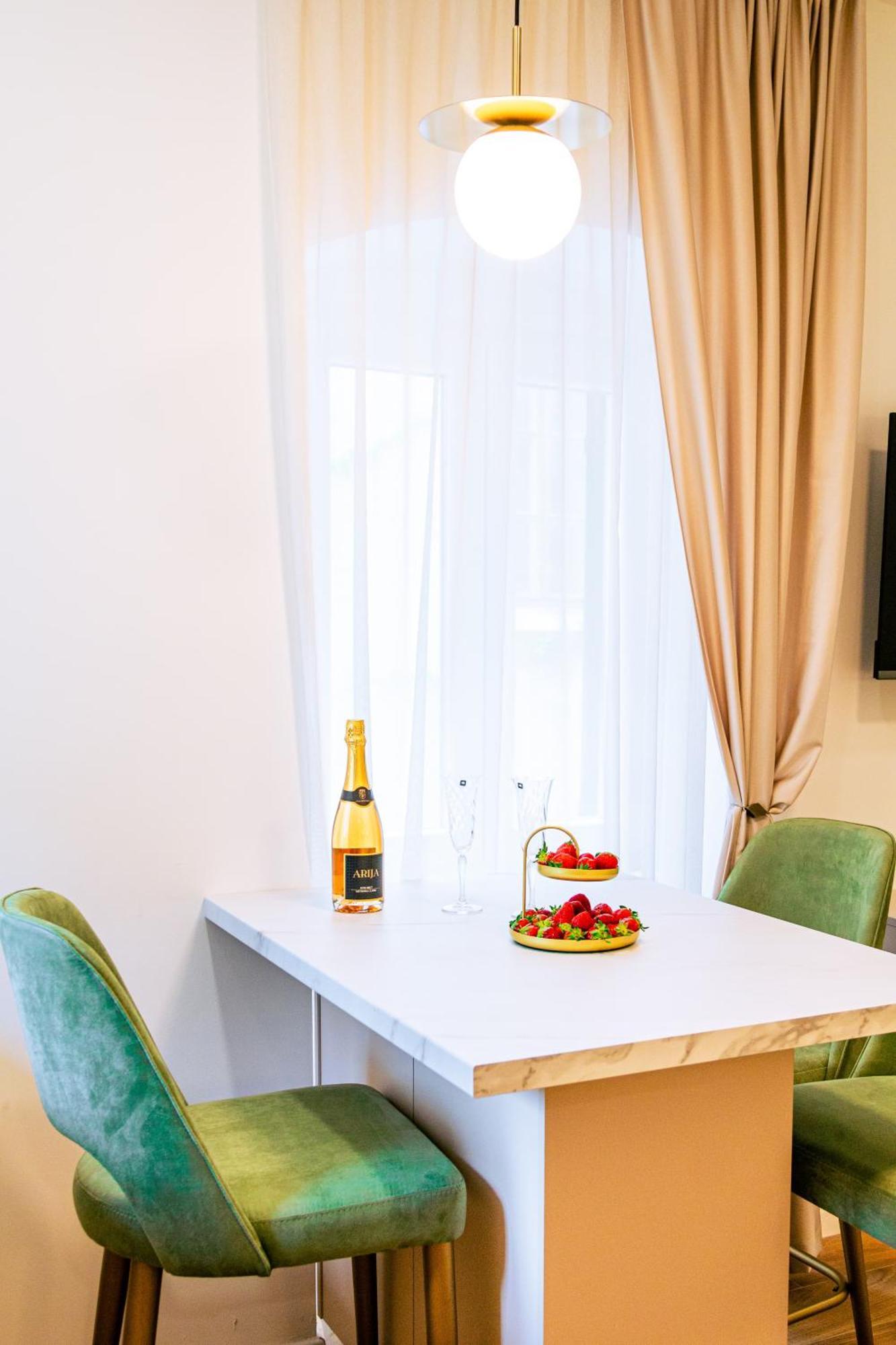 Luxury App Palace Old Town& Studio Green Melody With Terrace Apartman Split Szoba fotó